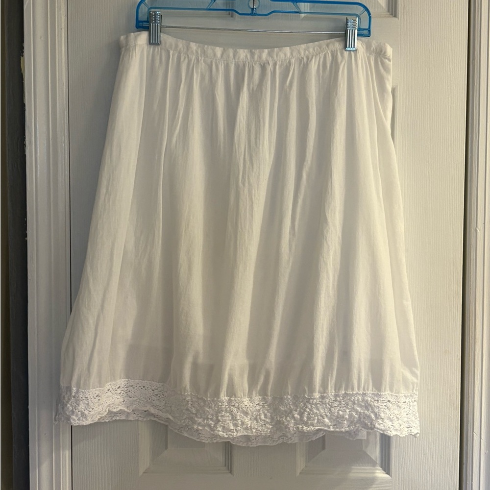 Vintage Old Navy 100% Cotton White Skirt Size 12.